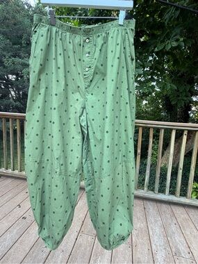 Urban Outfitters Green Floral Print Wide Leg Pants Size L
